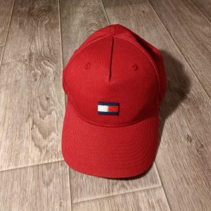 Tommy Hilfiger red unisex men’s women’s sports fashionable baseball cap hat adult  size S/M